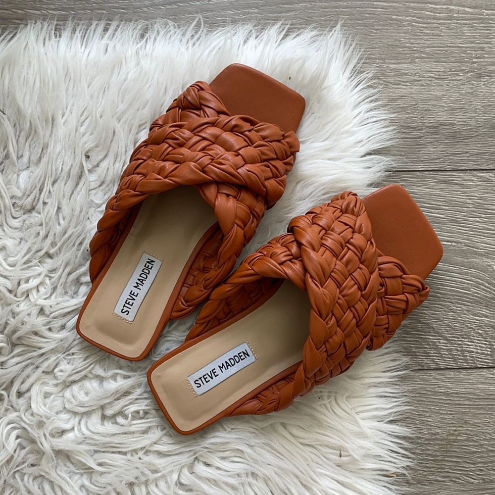 Steve Madden Marina Burnt Orange Sandal, Size 8.5